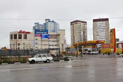 Светодиодный экран на фасаде Торгового Центра «Южный». Новороссийск, фото 3