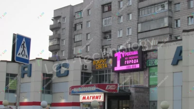 Светодиодный видеоэкран на фасаде торгового центра, фото 3