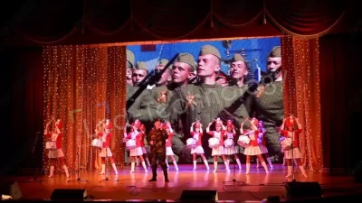 Светодиодный экран для сцены в ДК «Дружба» в городе Усть-Илимск, фото 4