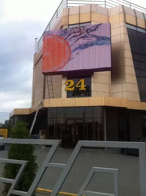 Угловой Светодиодный экран для ТЦ «24» в Краснодаре, фото 3