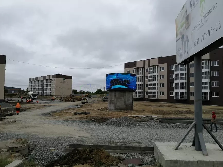 Установка светодиодного экрана на центральной площади в Южно-Сахалинске, фото 3
