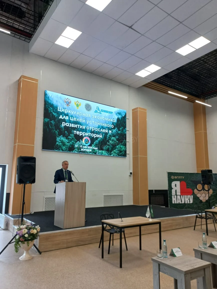 Светодиодный экран для лесотехнического университета в Воронеже, фото 2