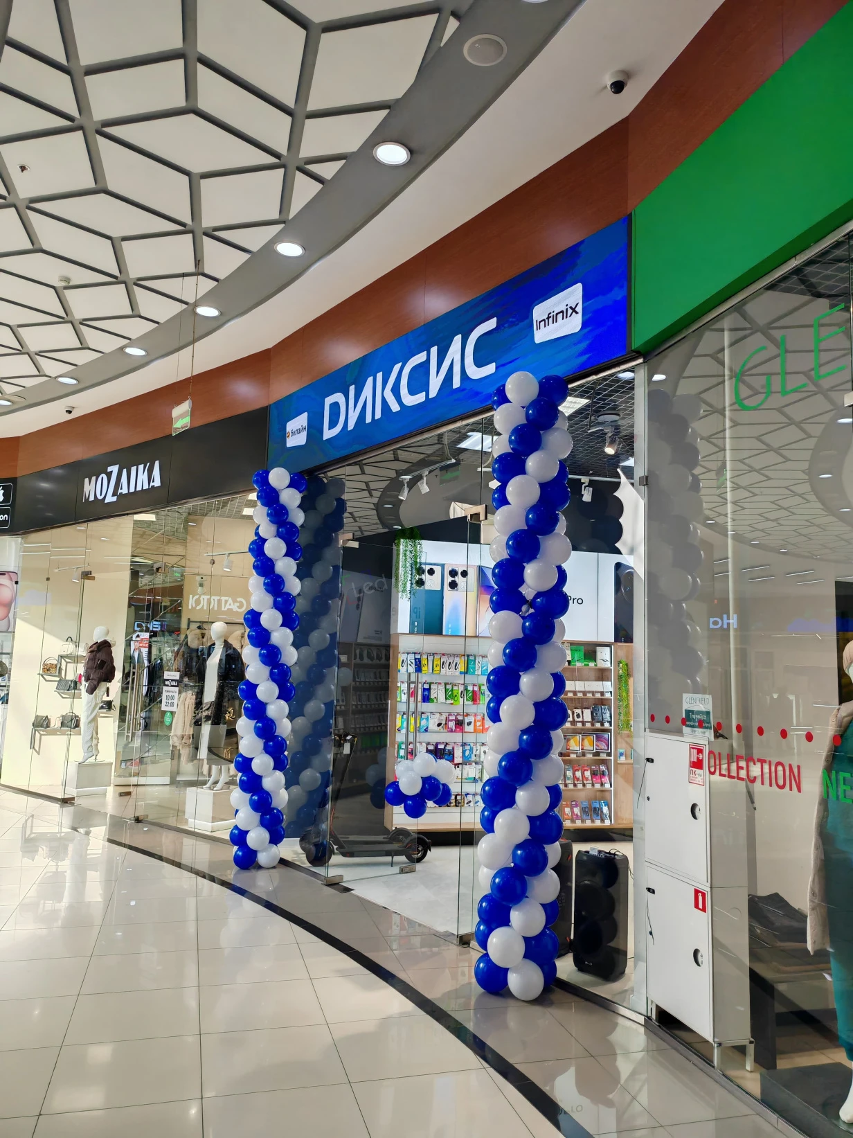 Установка светодиодного экрана в торговом центре Galaxy. Барнаул, фото 3
