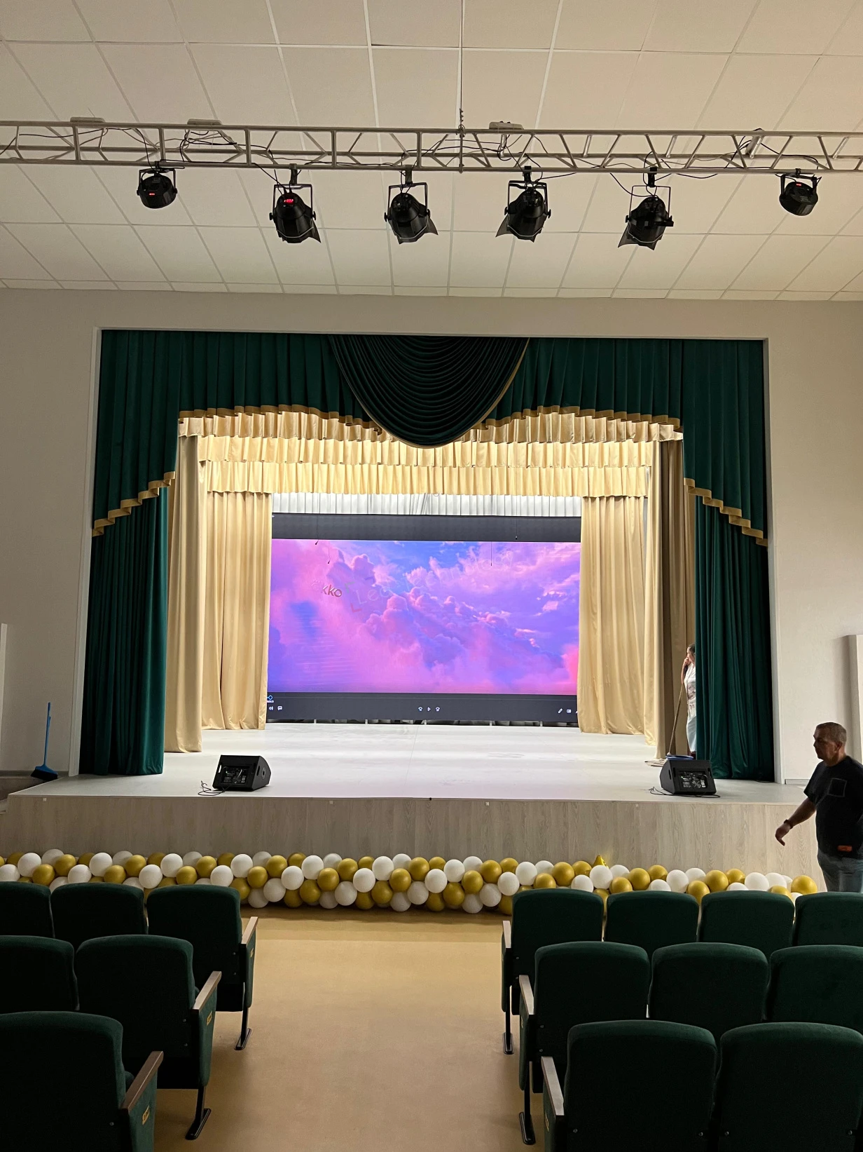 Современный внутренний LED-экран для центра Культуры и отдыха, фото 2