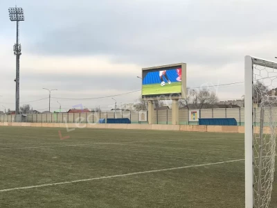 Светодиодный экран на городском стадионе «Авангард». Домодедово, фото 2