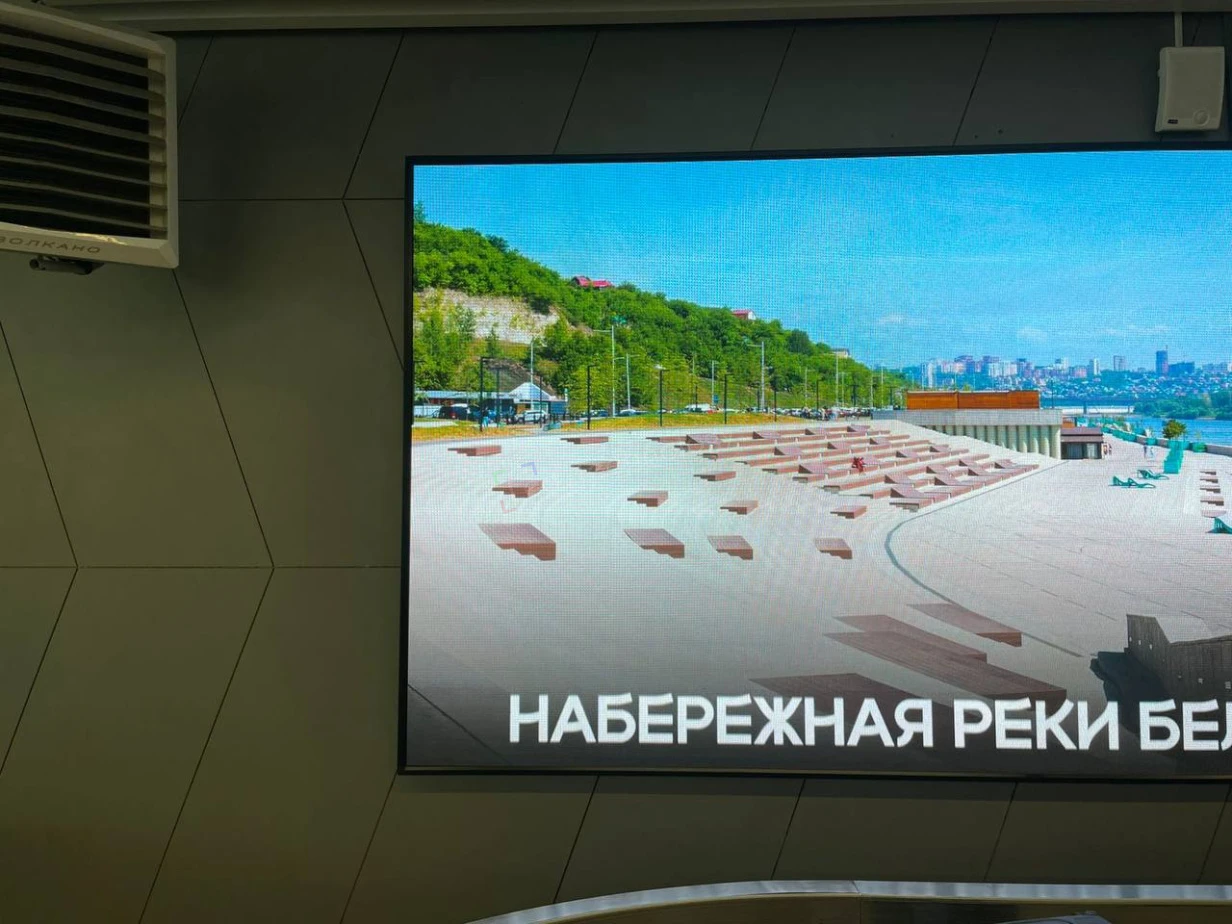 Современные технологии для пассажиров: LED-экраны в зоне выдачи багажа, фото 4