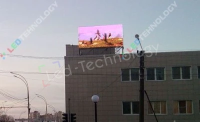Led-экран на крыше торгового центра «Комсомолец», фото 2