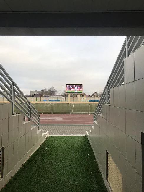 Светодиодный экран на городском стадионе «Авангард». Домодедово, фото 9